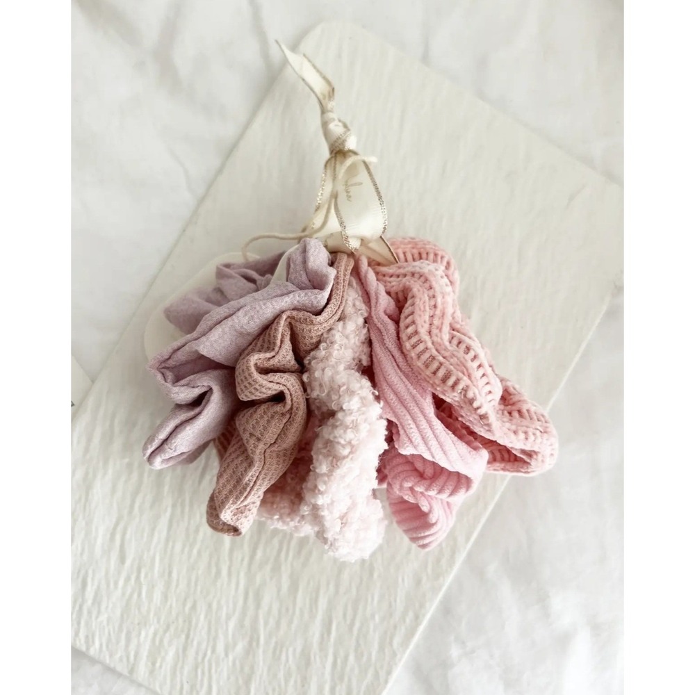 Hair‎ Scrunchies Pink & Peach Different Textures Hair Ties Set of 5 NWT